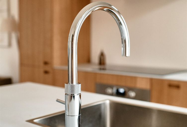 Quooker en Selsiuz kraan in IKEA keuken
